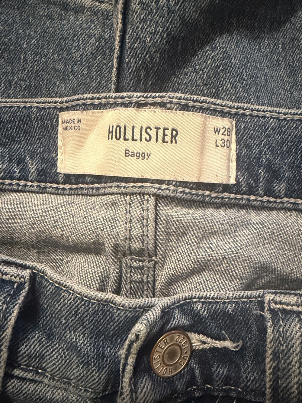 Hollister Men’s Baggy Jeans